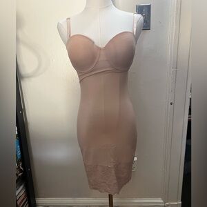 NWOT Seamless Nude Slip Shape wear Dress Size M